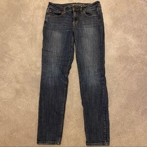 American Eagle Hi-Rise Skinny Jeans (size 10)